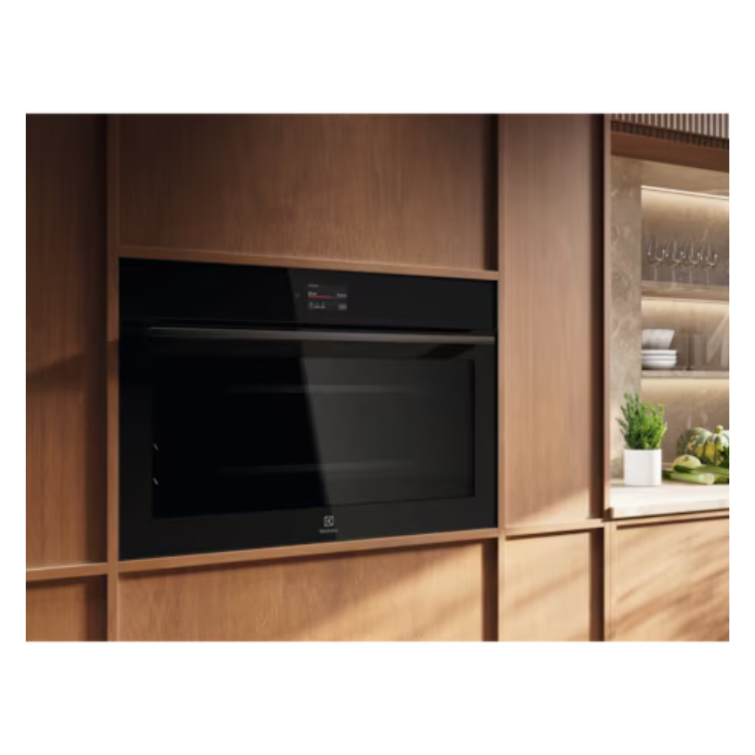 Electrolux 90cm Pyrolytic Built-In Oven with AirFry