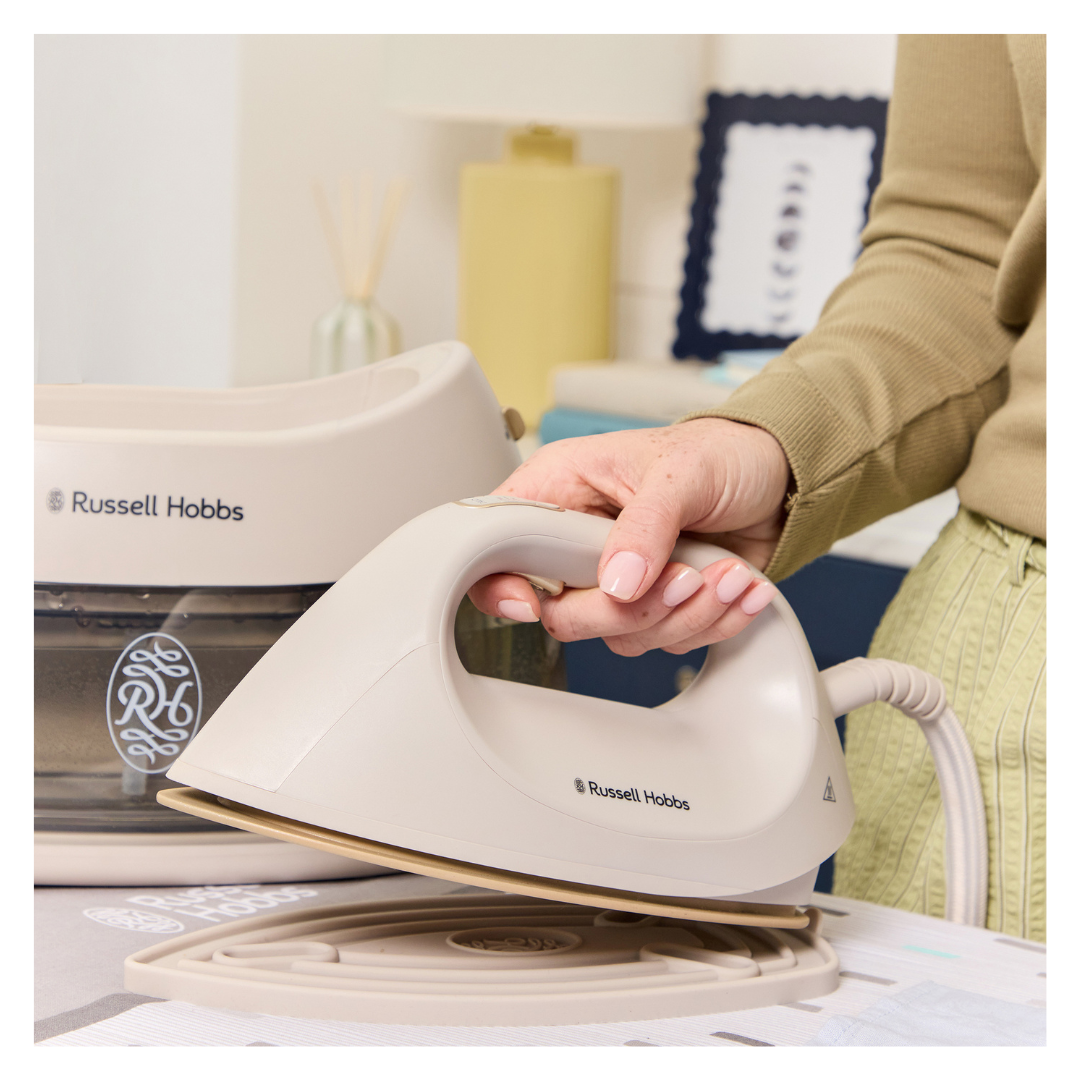 Russell Hobbs Fabric Luxe Steam Generator - Stone