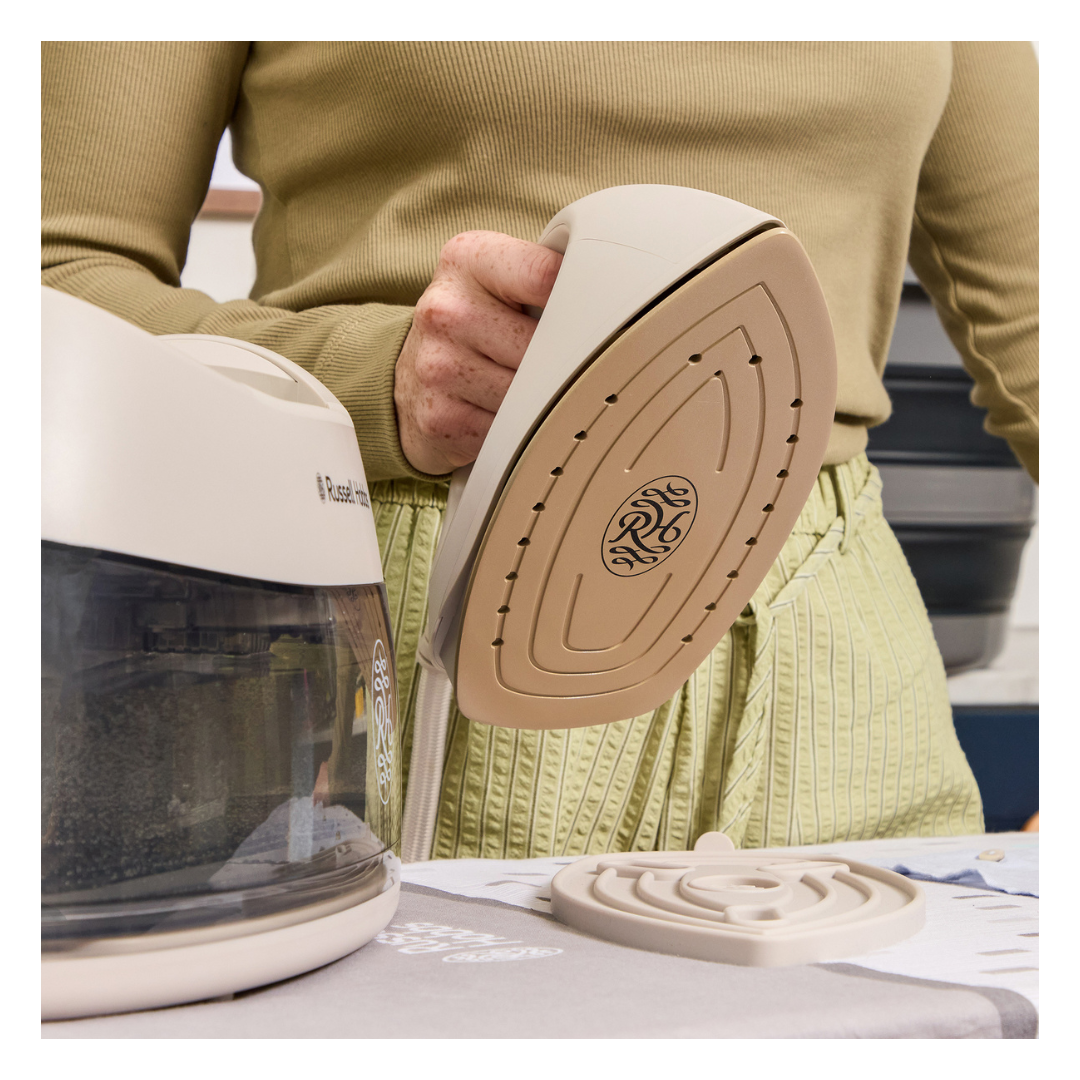 Russell Hobbs Fabric Luxe Steam Generator - Stone