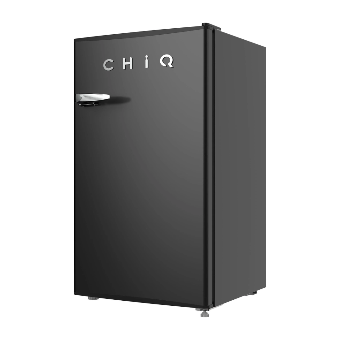 ChiQ 90L Retro Style Bar Fridge in Black pictured at an angle