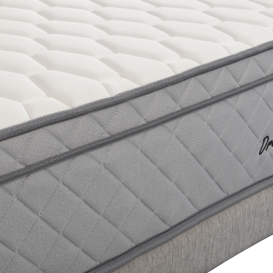 DreamRite Deluxe Queen Mattress In a box