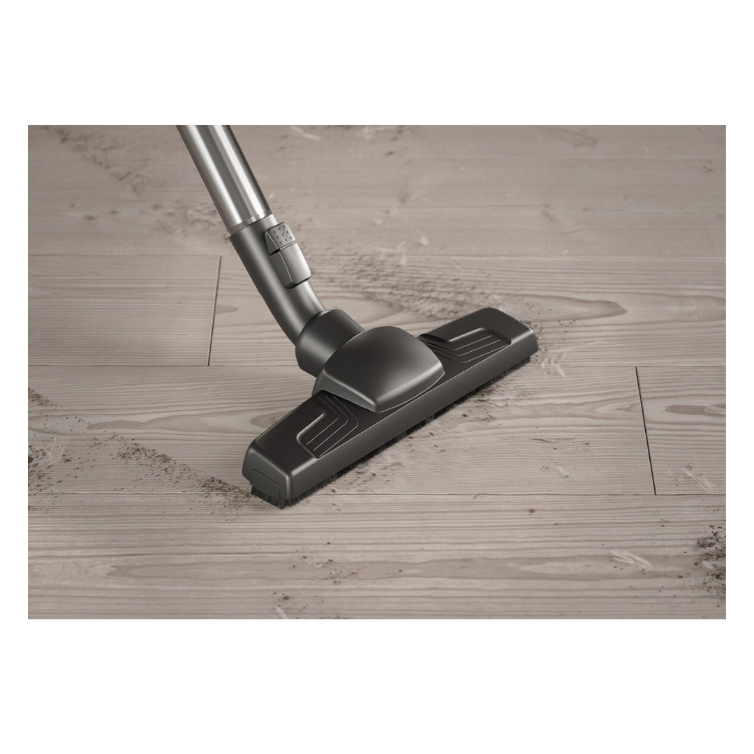 Electrolux Floorcare Clean 600 Canister Bagged Vacuum Cleaner