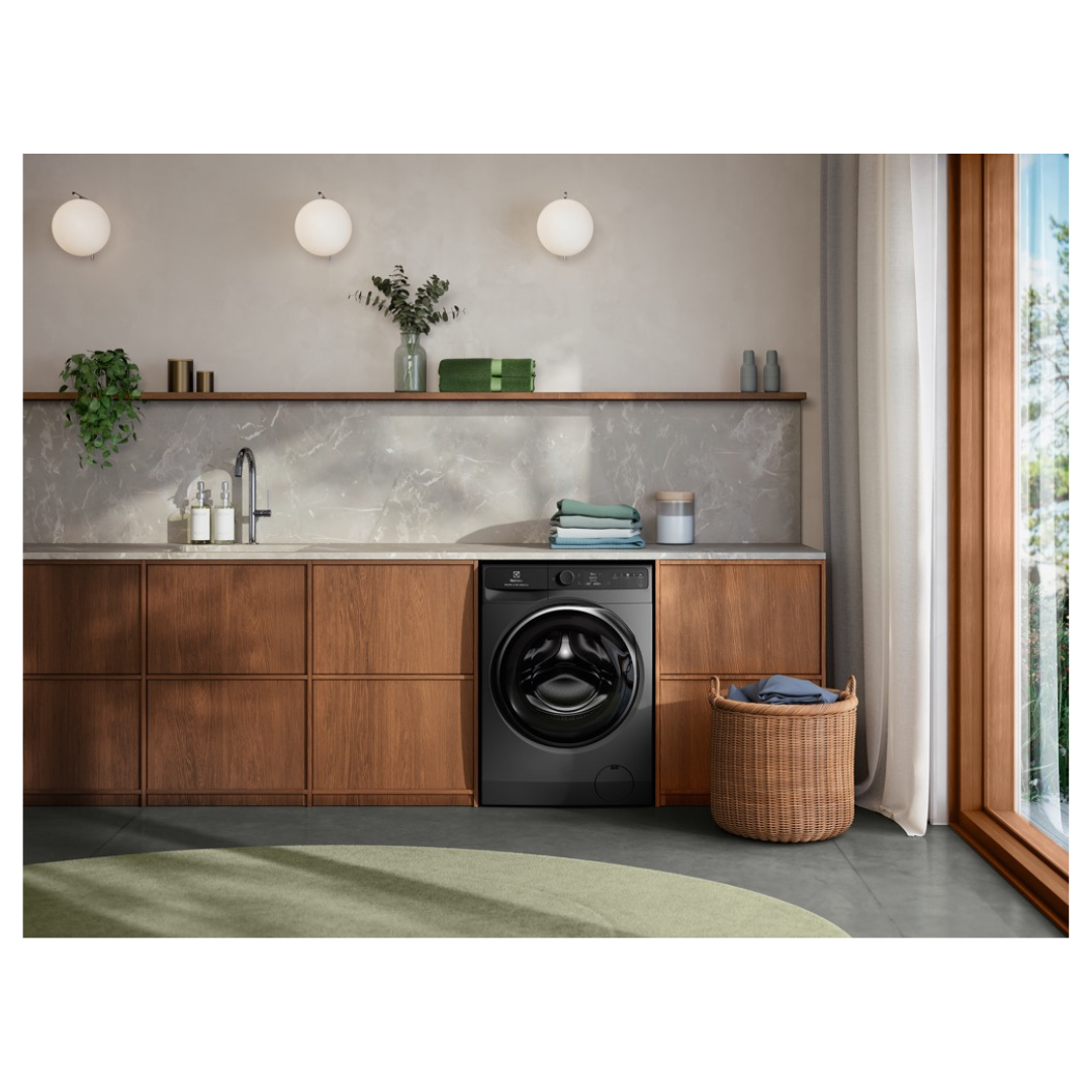 Electrolux 10kg Front Load Washing Machine with Intelidose