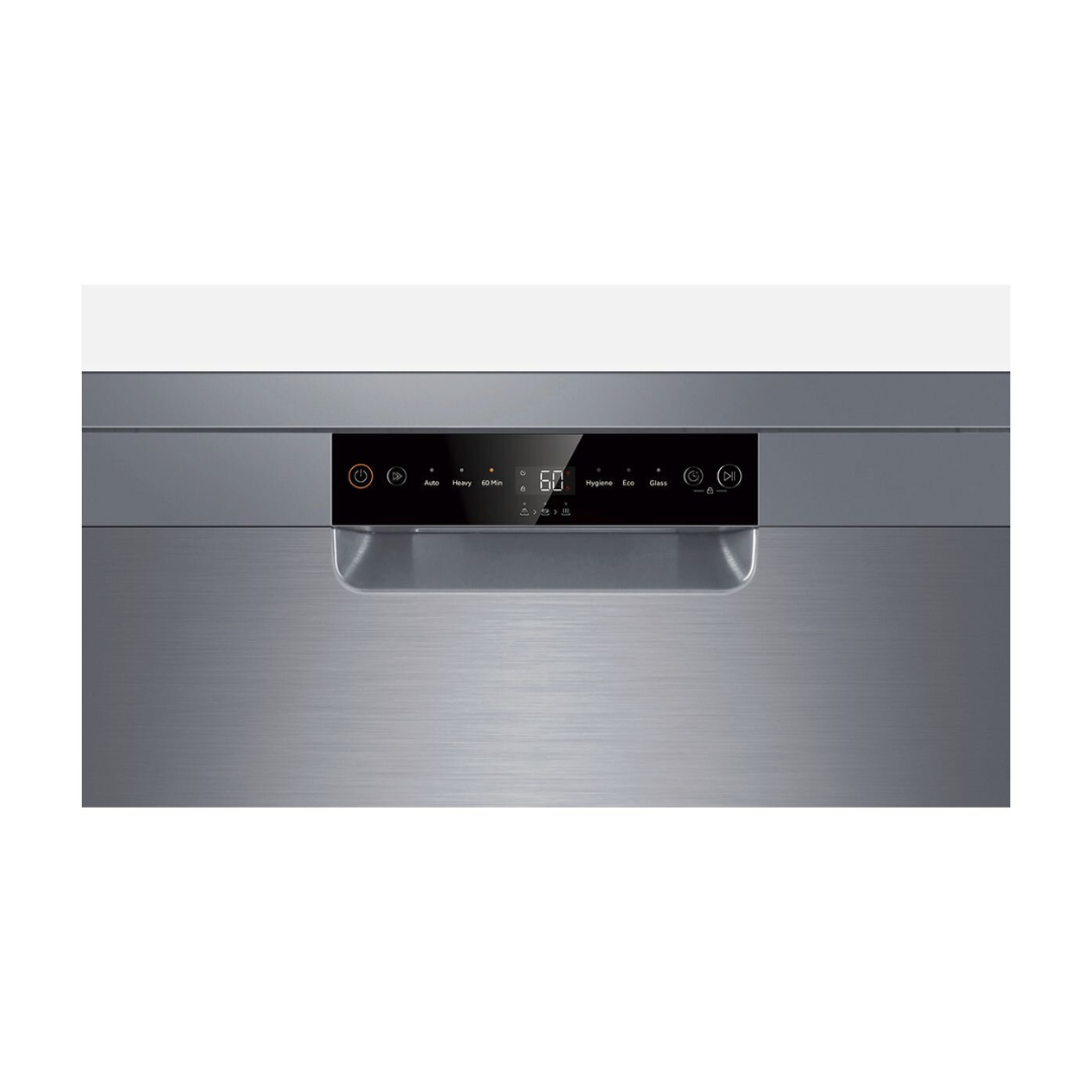 Haier 60cm Freestanding Dishwasher in a Satina finish with the controls on display 