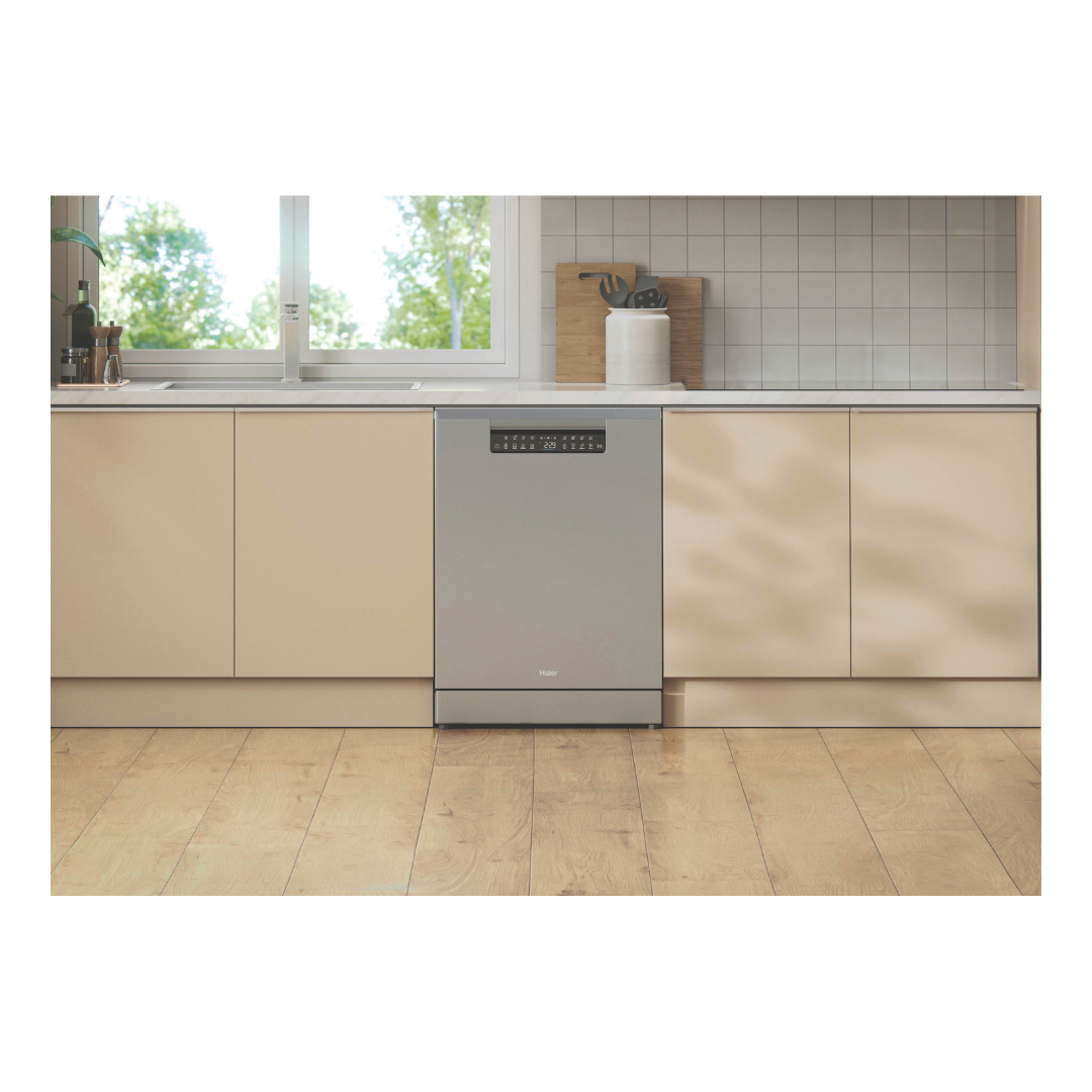 Haier 15 Place Setting Silver Steel Freestanding Dishwasher