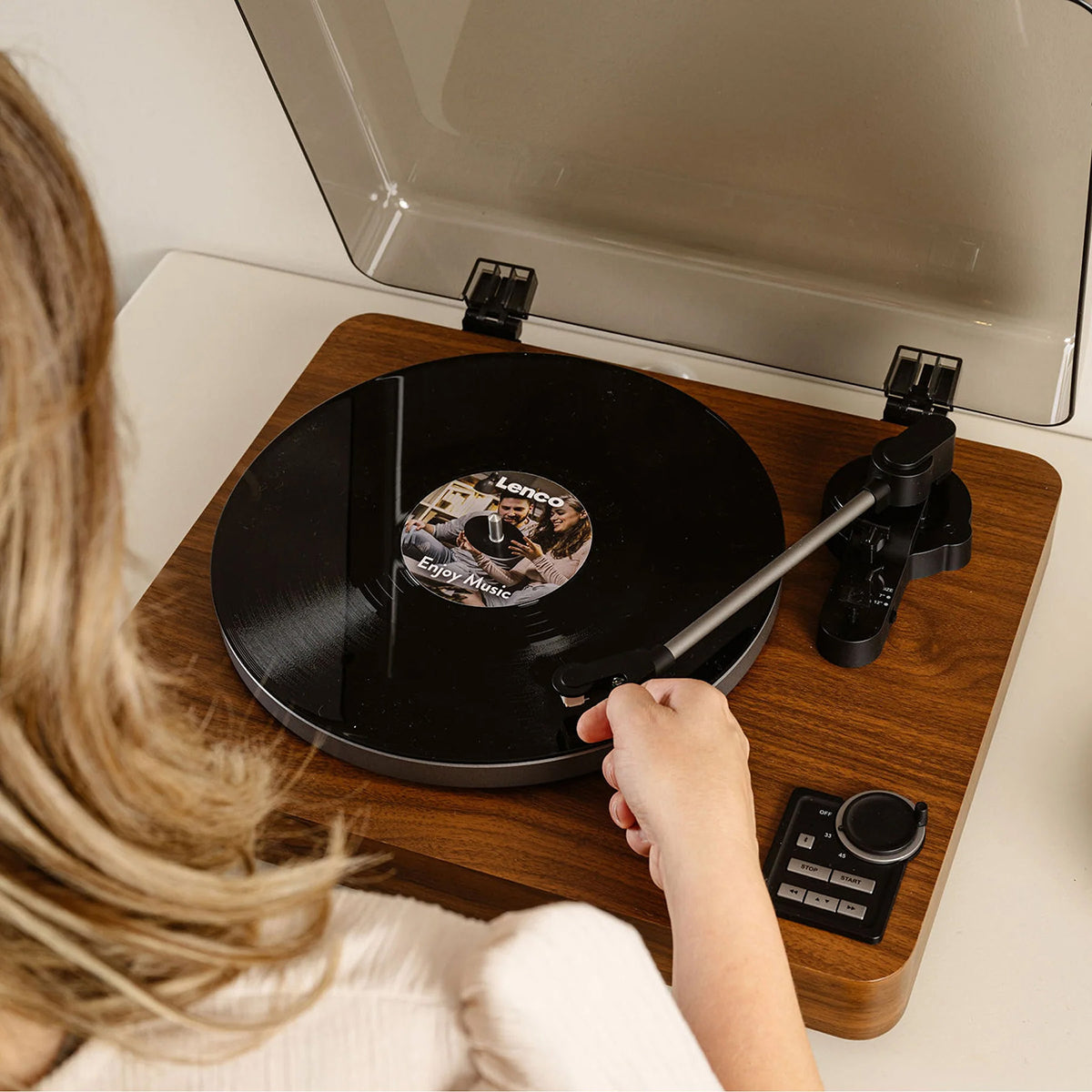 Lenco Fully Automatic Turntable with Bluetooth
