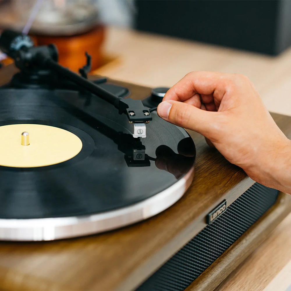 Lenco Wooden Turntable with 4 built-in Bluetooth speakers