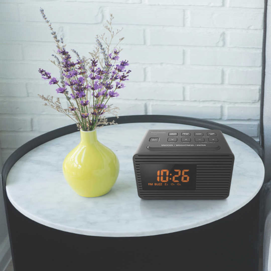 Panasonic RC-800EG-K Radio-réveil FM noir Y161522 Panasonic RC-800EG-K Radio-réveil FM noir Y161522